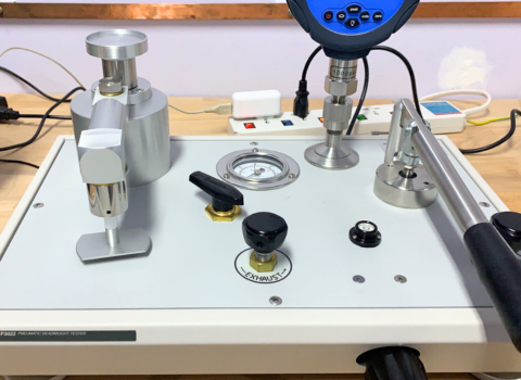 Pressure and Vacuum Metrology Lab